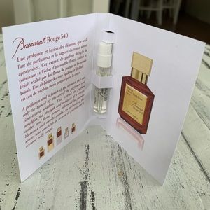 BACCARAT ROUGE 540 Sample